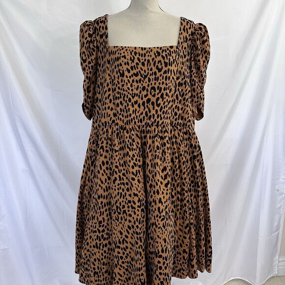 Torrid Betsey Johnson 5X Plus Puff Sleeve Skater Dress Animal Print - Picture 2 of 11